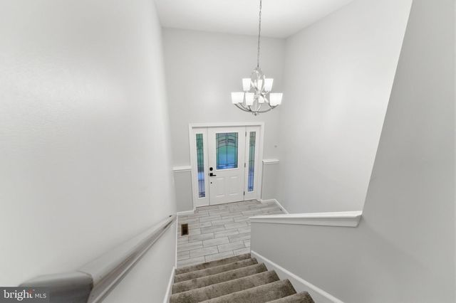 7376 WOODSTONE CT, Warrenton, VA 20187