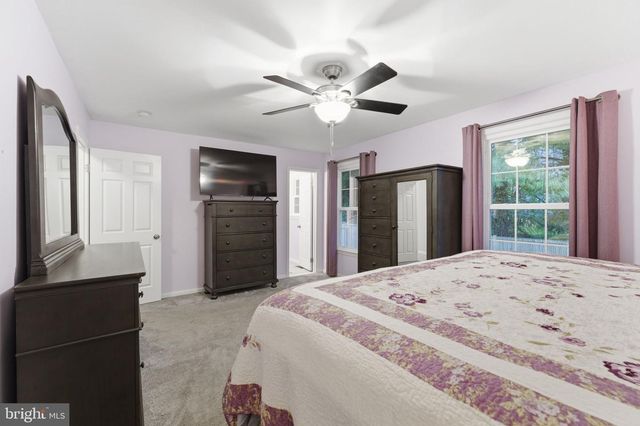 7376 WOODSTONE CT, Warrenton, VA 20187