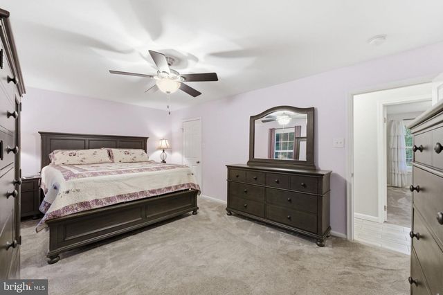 7376 WOODSTONE CT, Warrenton, VA 20187