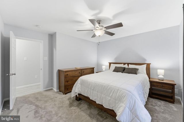 7376 WOODSTONE CT, Warrenton, VA 20187