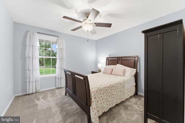 7376 WOODSTONE CT, Warrenton, VA 20187