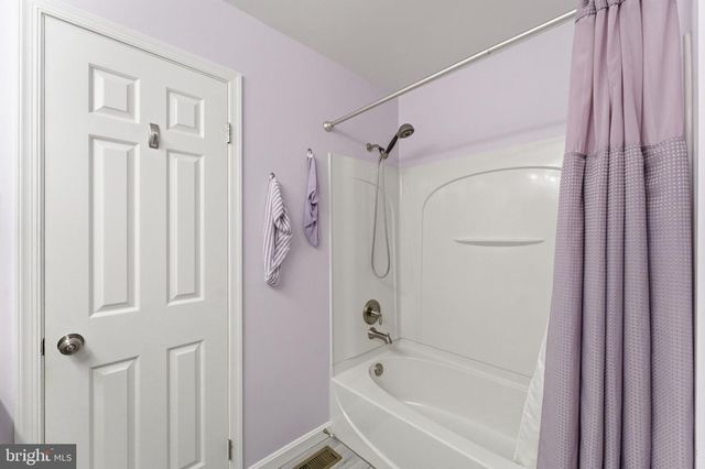 7376 WOODSTONE CT, Warrenton, VA 20187