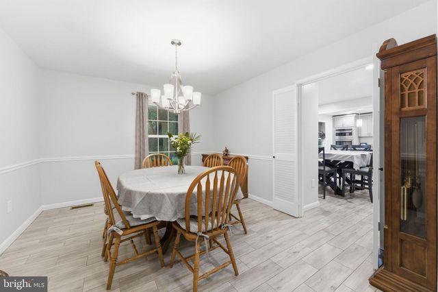 7376 WOODSTONE CT, Warrenton, VA 20187