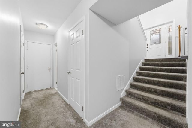 7376 WOODSTONE CT, Warrenton, VA 20187