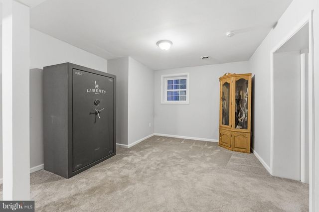 7376 WOODSTONE CT, Warrenton, VA 20187