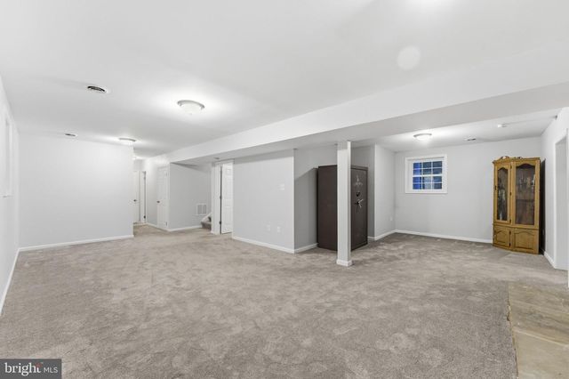 7376 WOODSTONE CT, Warrenton, VA 20187