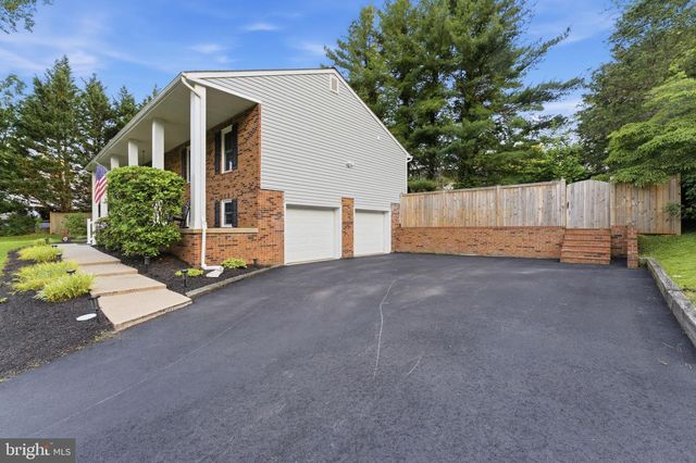 7376 WOODSTONE CT, Warrenton, VA 20187