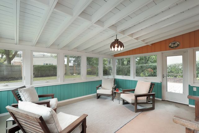 1196 Cedar Lane, Northbrook, IL 60062