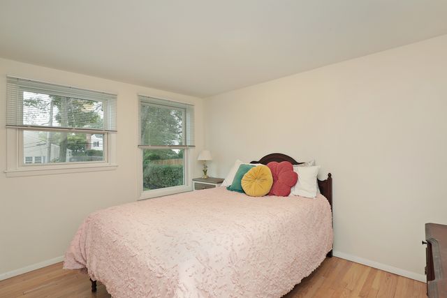 1196 Cedar Lane, Northbrook, IL 60062