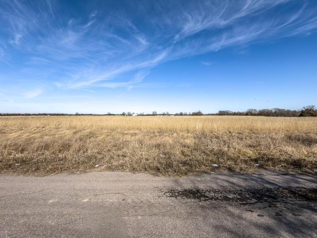768 County Road 1021, Wolfe City, TX 75496