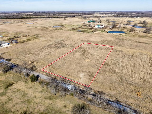768 County Road 1021, Wolfe City, TX 75496