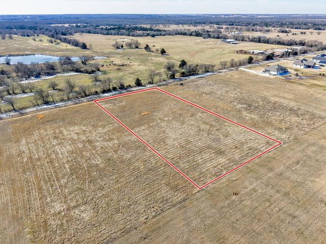 768 County Road 1021, Wolfe City, TX 75496