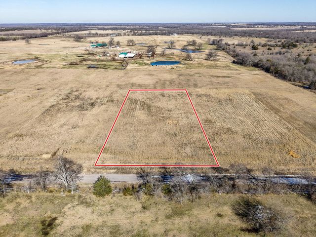 768 County Road 1021, Wolfe City, TX 75496