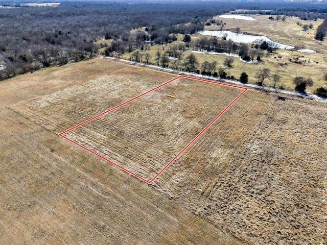 768 County Road 1021, Wolfe City, TX 75496