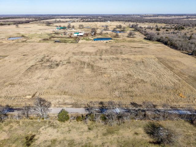 768 County Road 1021, Wolfe City, TX 75496