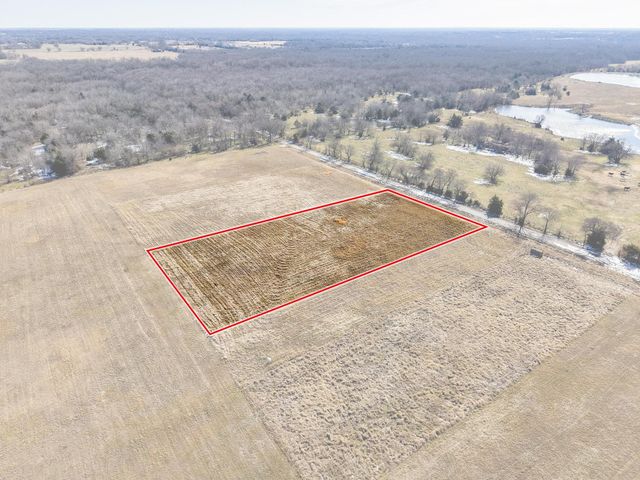 768 County Road 1021, Wolfe City, TX 75496