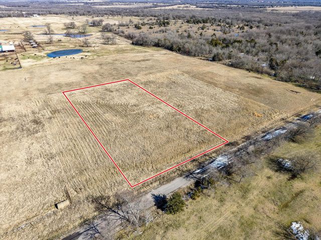 768 County Road 1021, Wolfe City, TX 75496