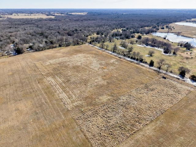 768 County Road 1021, Wolfe City, TX 75496