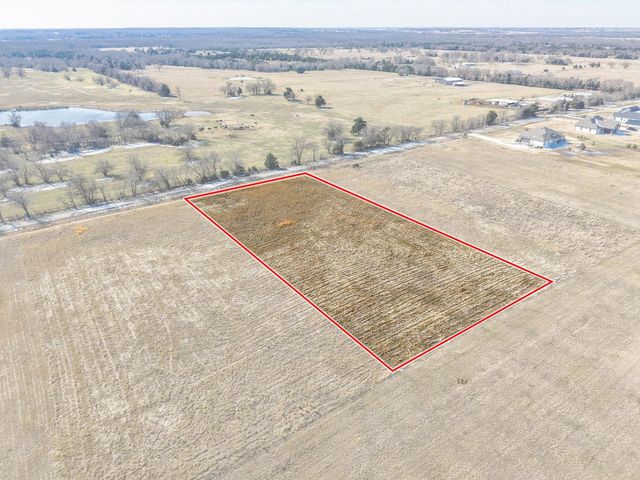 768 County Road 1021, Wolfe City, TX 75496