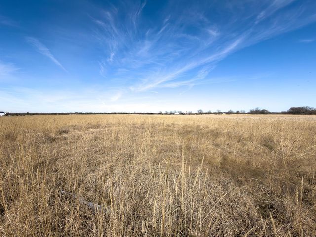 768 County Road 1021, Wolfe City, TX 75496