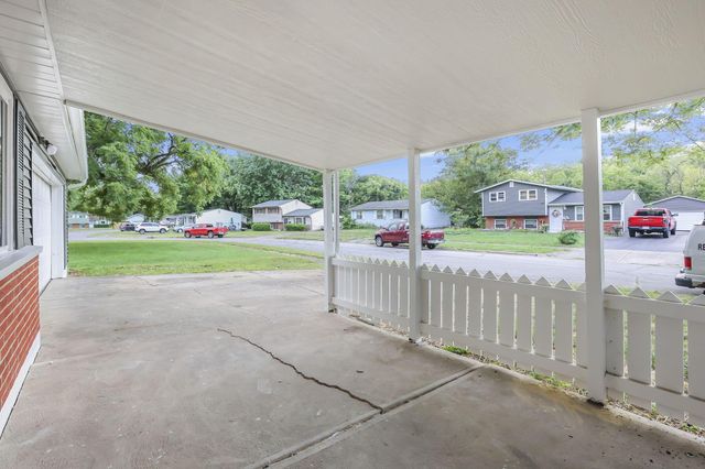 2288 Majestic Drive W, Columbus, OH 43232