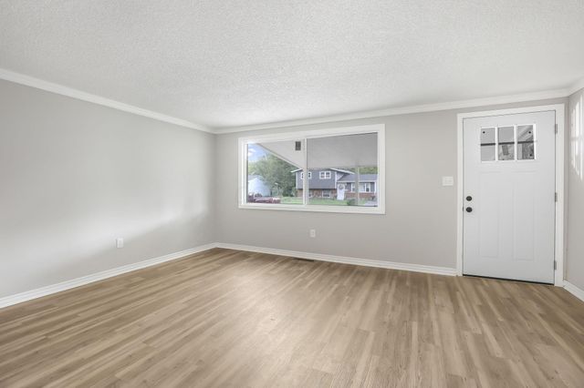 2288 Majestic Drive W, Columbus, OH 43232