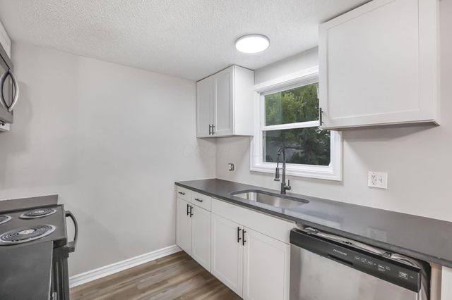 2288 Majestic Drive W, Columbus, OH 43232