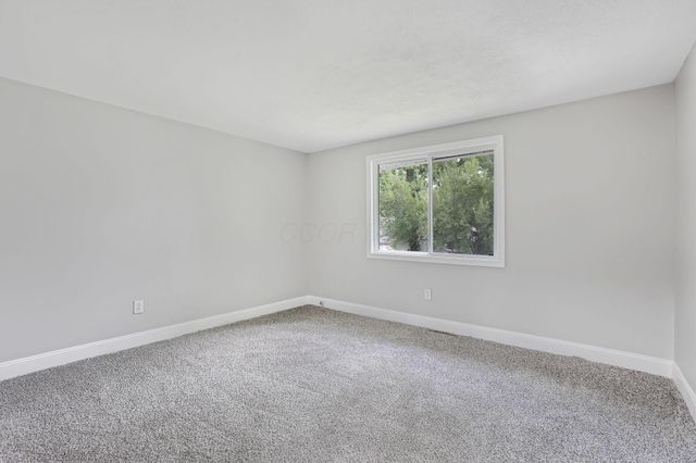 2288 Majestic Drive W, Columbus, OH 43232