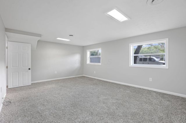 2288 Majestic Drive W, Columbus, OH 43232