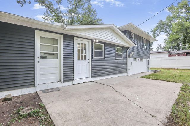 2288 Majestic Drive W, Columbus, OH 43232