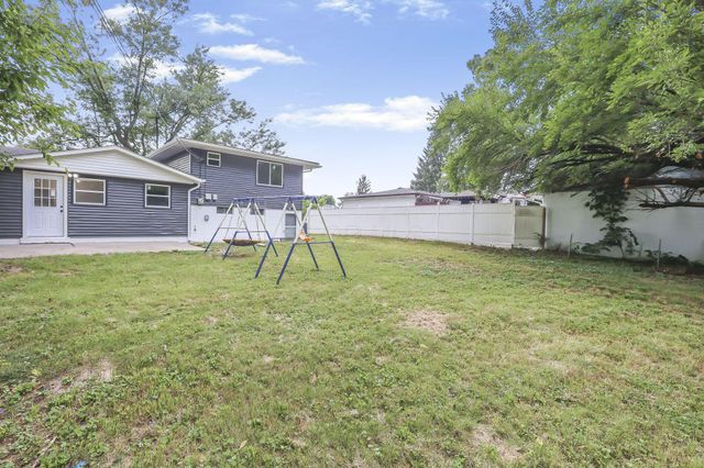 2288 Majestic Drive W, Columbus, OH 43232