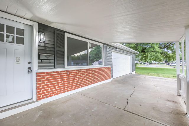 2288 Majestic Drive W, Columbus, OH 43232