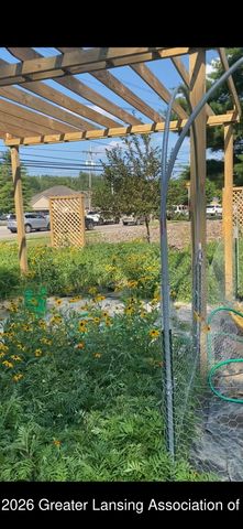 825 W Lake Lansing Road, East Lansing, MI 48823