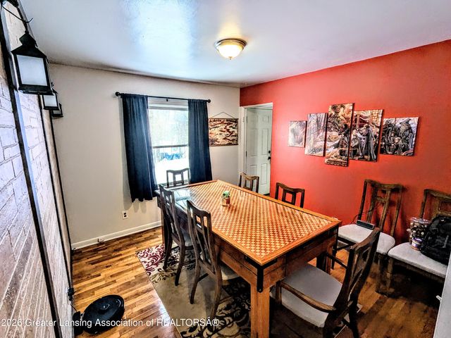 825 W Lake Lansing Road, East Lansing, MI 48823