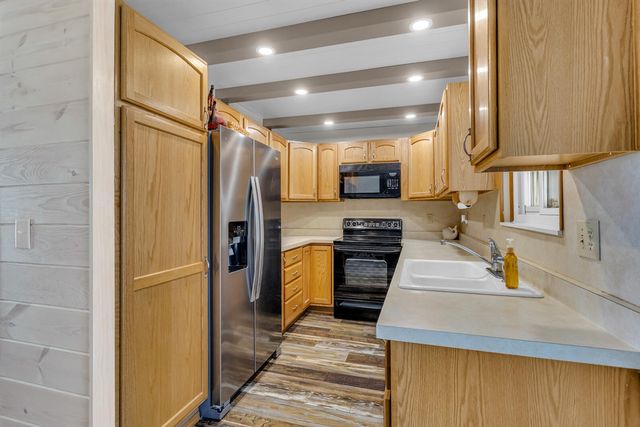 11786 E Sauk Trail, Jerome, MI 49249