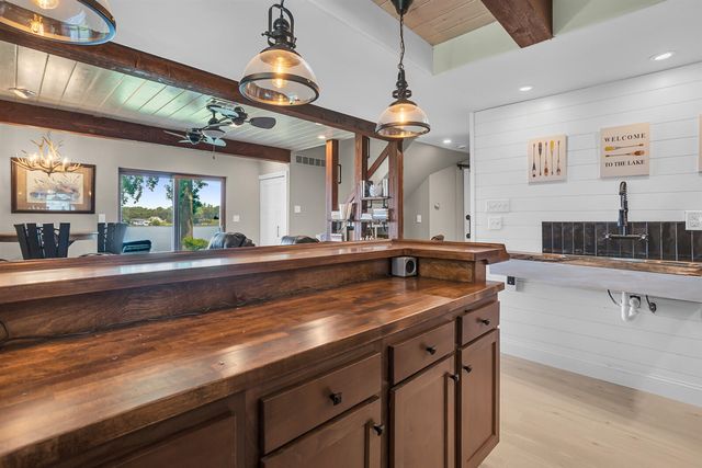 11786 E Sauk Trail, Jerome, MI 49249