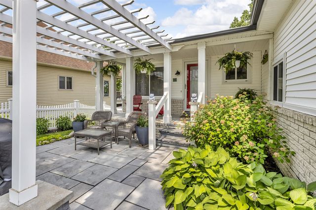 11786 E Sauk Trail, Jerome, MI 49249