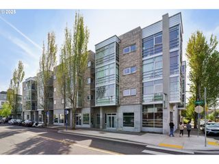 910 Se 42ND Ave 250, Portland, OR 97215