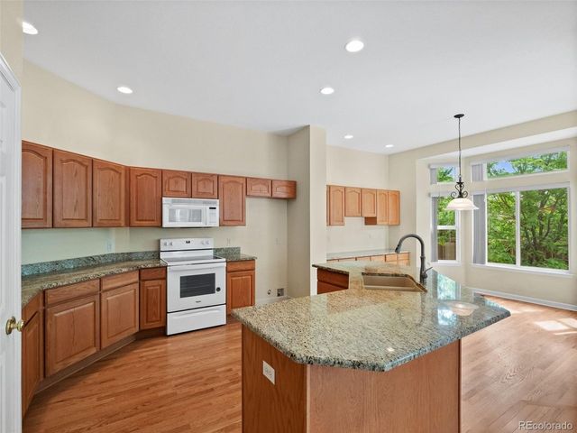 2392 S Oswego St, Aurora, CO 80014