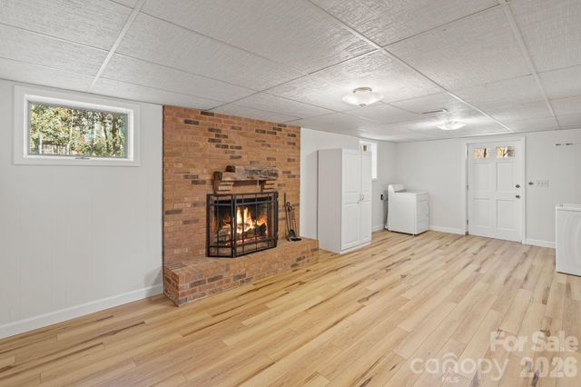 8032 Lakeview Drive, Denver, NC 28037