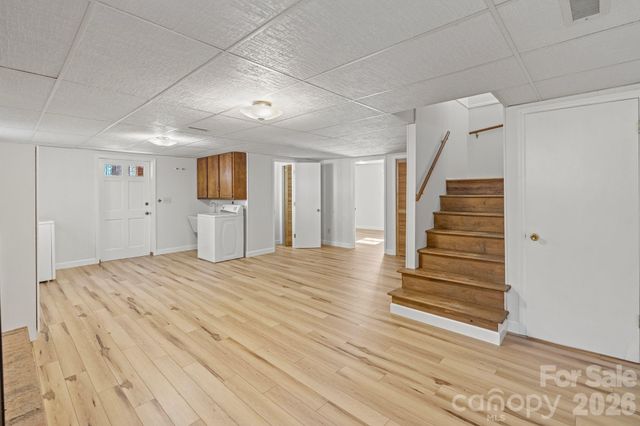 8032 Lakeview Drive, Denver, NC 28037