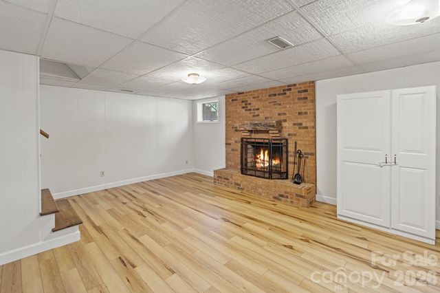 8032 Lakeview Drive, Denver, NC 28037