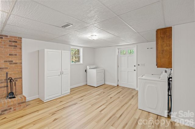 8032 Lakeview Drive, Denver, NC 28037