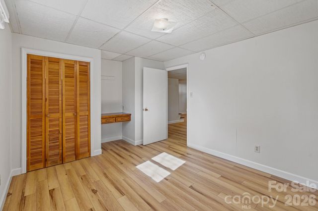 8032 Lakeview Drive, Denver, NC 28037