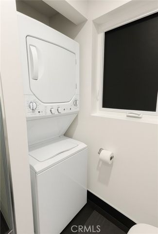 3381 Oakmont View Drive A, Glendale, CA 91208