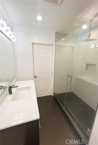 3381 Oakmont View Drive A, Glendale, CA 91208