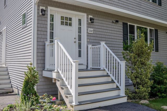 332 Monponsett St, Hanson, MA 02341