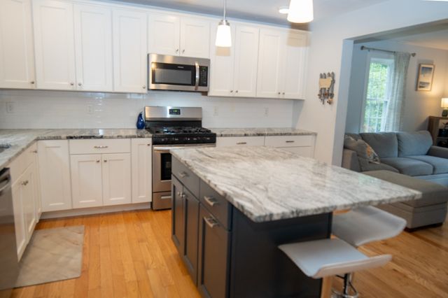 332 Monponsett St, Hanson, MA 02341