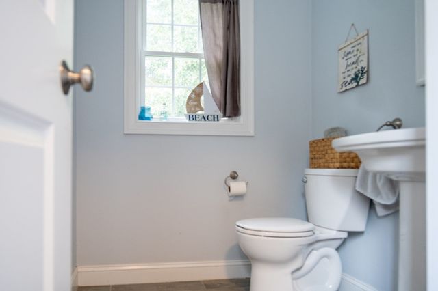 332 Monponsett St, Hanson, MA 02341