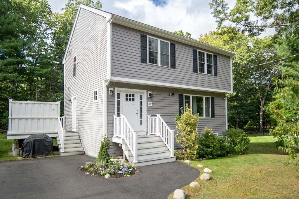 332 Monponsett St, Hanson, MA 02341